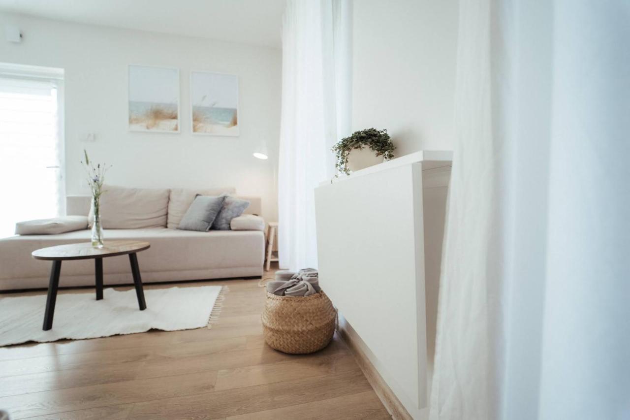No.1 Apartment In Palanga, Vaivorykstes Apartment Bagian luar foto